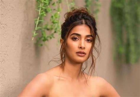 pooja hegde hot sex|POOJA HEGDE Nude